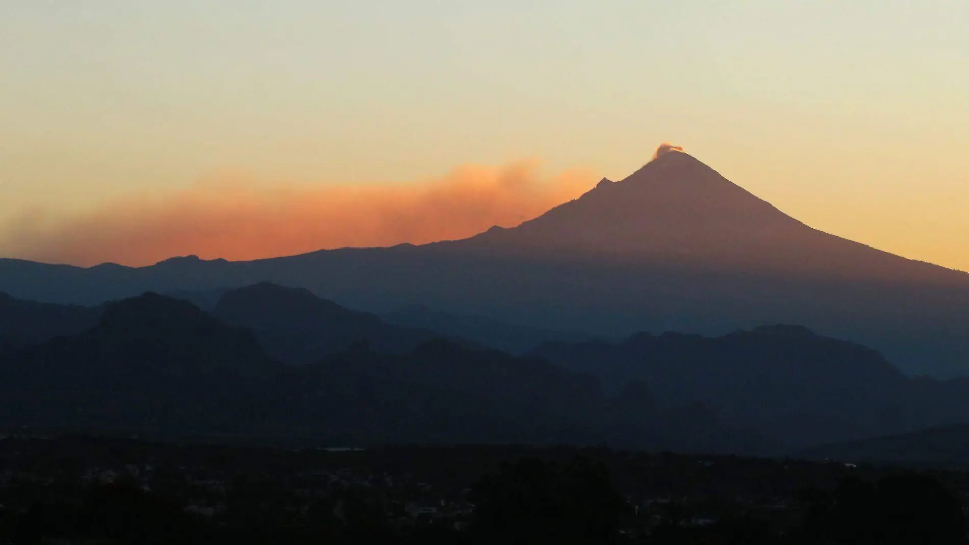 964721_Morelos Amanecer Volcan_web